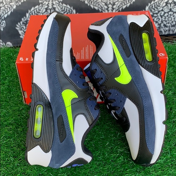 NIKE AIR MAX 90 LTR (GS) WMNS - Picture 6 of 16